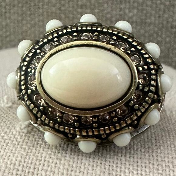 Heidi Daus Champagne Crystals Cream Cabachons Gold Tone Statement Ring- 10 - Picture 3 of 7